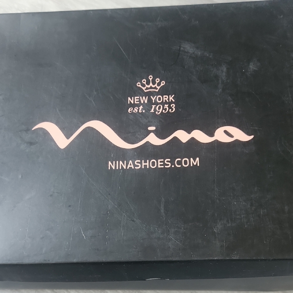 Nina Black Shoebox with Pink Logo